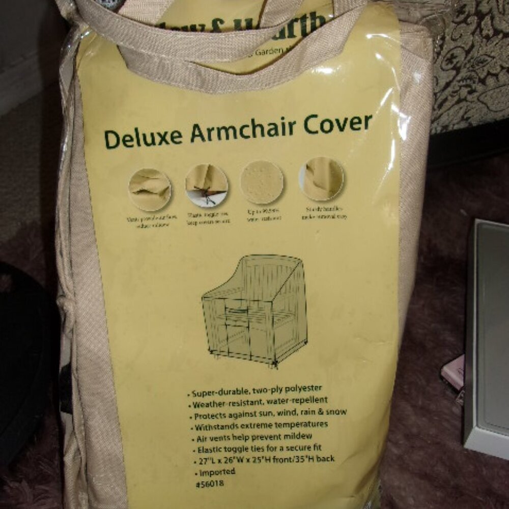 Plow & Hearth deluxe armchair cover New